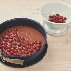 Dr. Oetker Donauwellen -Deutschland Snack Verkäufe 2024 1 01 801400 Donauwellen 2023 Handling1 1500x1500 jpg 1280x1280