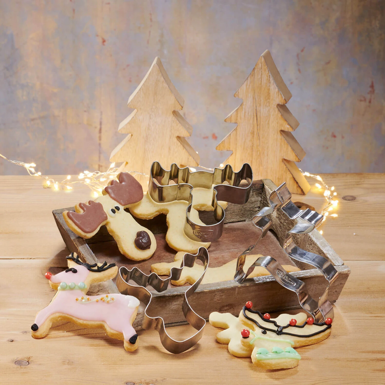 Dr. Oetker Ausstecher Hirsch Und Elch, 3-teilig 4 Dr. Oetker Ausstecher Hirsch Und Elch, 3-teilig – Bild 4