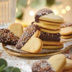 Dr. Oetker Nuss Nougat -Deutschland Snack Verkäufe 2024 60 1 01 556100 R Nuss Nougat NougatHerzen 1500x1500 jpg 1280x1280