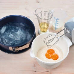 Dr. Oetker Bunter Zebrakuchen -Deutschland Snack Verkäufe 2024 A BunterZebrakuchen Handling01 1500x1500 jpg 1280x1280