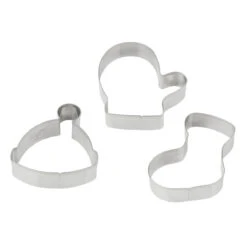 Dr. Oetker Gefüllte Keksdose "Winter Outfit" -Deutschland Snack Verkäufe 2024 Ausstecher Winter Outfit 3 tlg 2 1280x1280