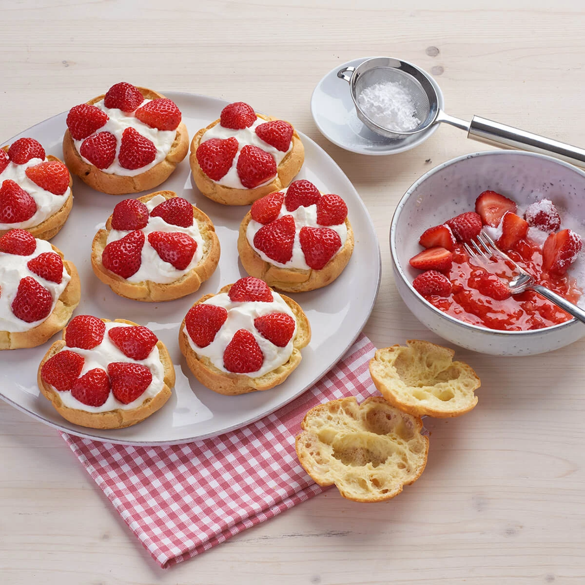 Dr. Oetker Erdbeer Zeit Windbeutel 2 Dr. Oetker Erdbeer Zeit Windbeutel – Bild 2