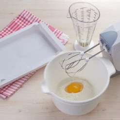 Dr. Oetker Erdbeer Zeit Tiramisu Schnitte -Deutschland Snack Verkäufe 2024 H 1 01 932900 Erdbeerzeit Tiramisu Schnitten 1200x1200 1 1280x1280