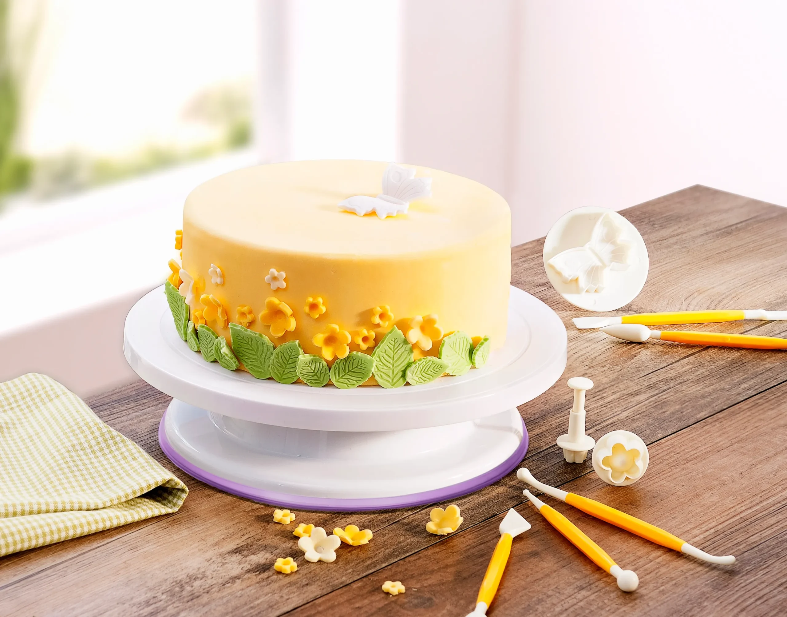 Deutschland Snack Verkäufe 2024 -Deutschland Snack Verkäufe 2024 tortenplatte drehbar 172437170 scaled